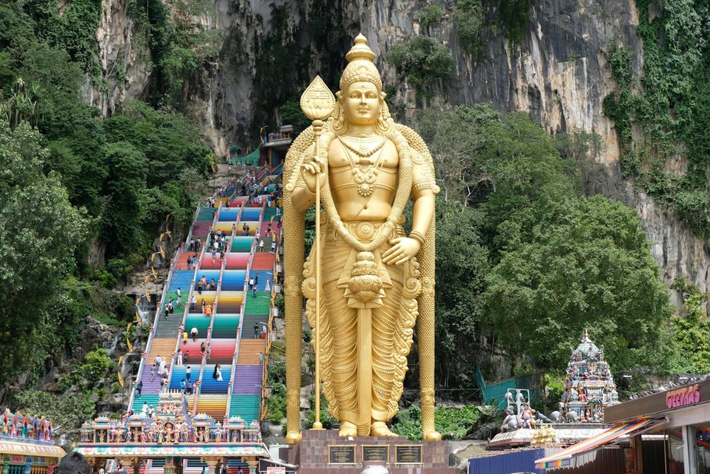 Batu Caves Adds Modern Touch: Historic Malaysian Temple To Install ...