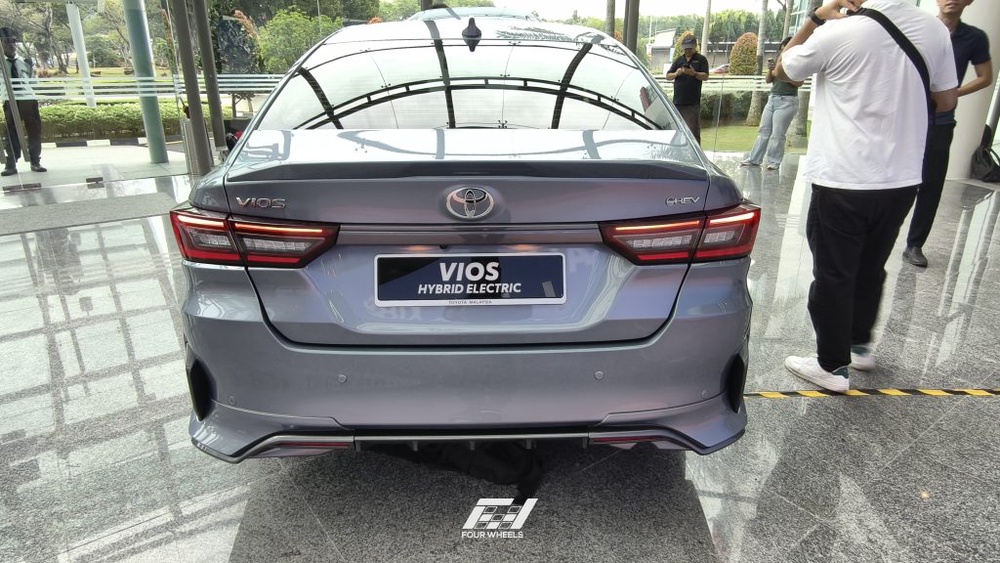 Image from: Toyota Vios Masuk Era Hibrid: Lebih Jimat, Tak Perlu Cas & Disokong Teknologi Bateri Hibrid Dipasang Tempatan