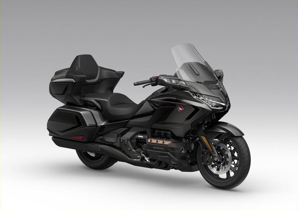 Image from: Boon Siew Honda Perkenalkan Warna Baharu Gunmetal Black Metallic Untuk Gold Wing Tour