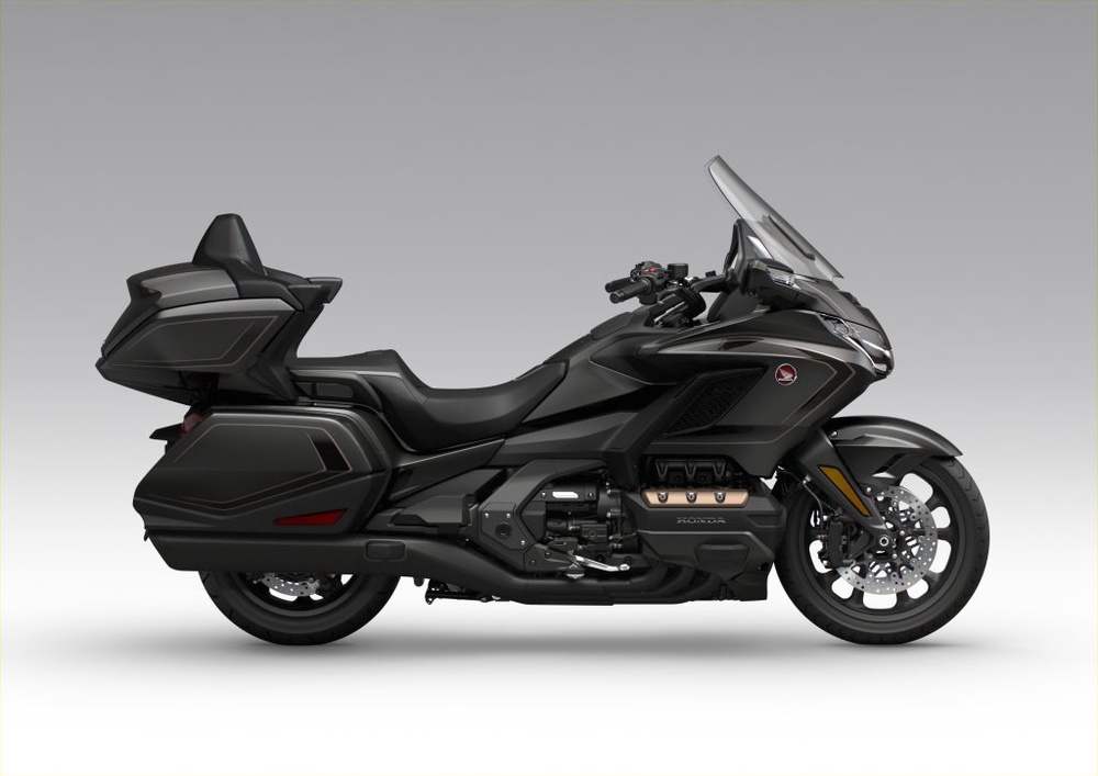Image from: Boon Siew Honda Perkenalkan Warna Baharu Gunmetal Black Metallic Untuk Gold Wing Tour