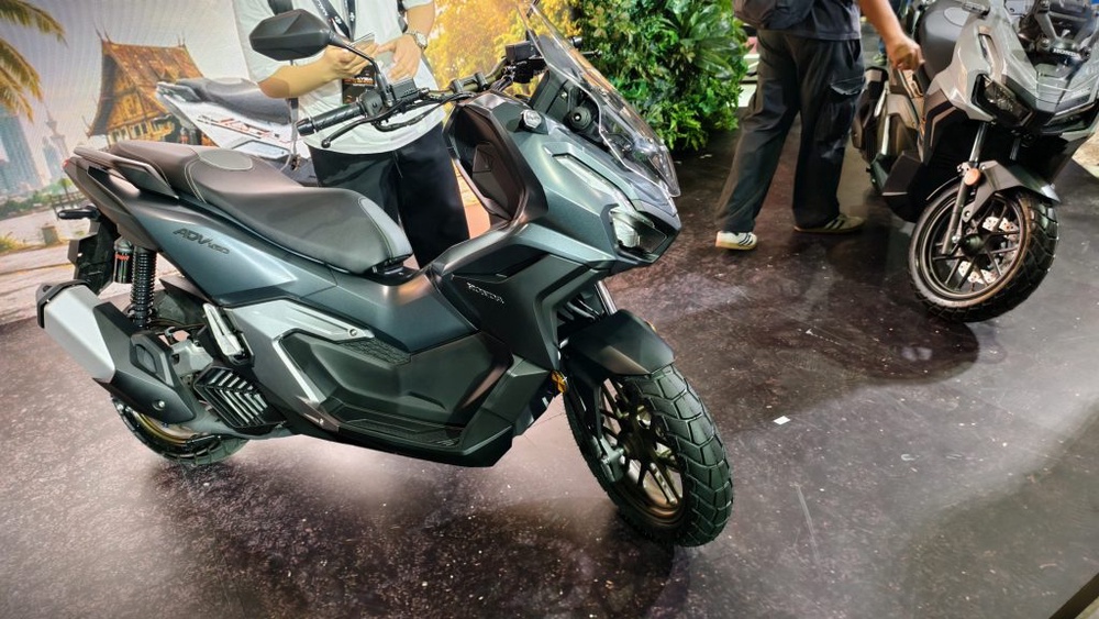 Image from: Boon Siew Honda Lancar ADV160 Baharu (2026): Kini Dengan Skrin TFT & Sokongan Honda RoadSync!