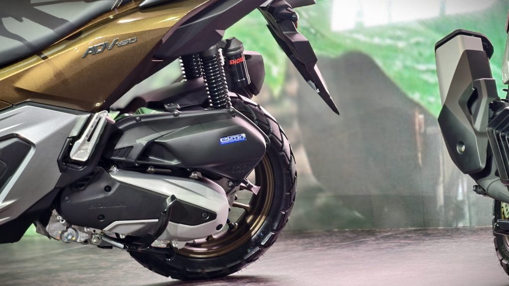 Image from: Boon Siew Honda Lancar ADV160 Baharu (2026): Kini Dengan Skrin TFT & Sokongan Honda RoadSync!