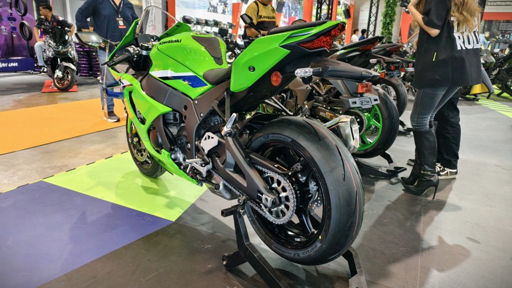 Image from: MODENAS Lancar Tiga Model Baharu Di Malaysia Bike Show 2026: Modenas Z650 S, Kawasaki Z1100 SE & Ninja ZX-10R