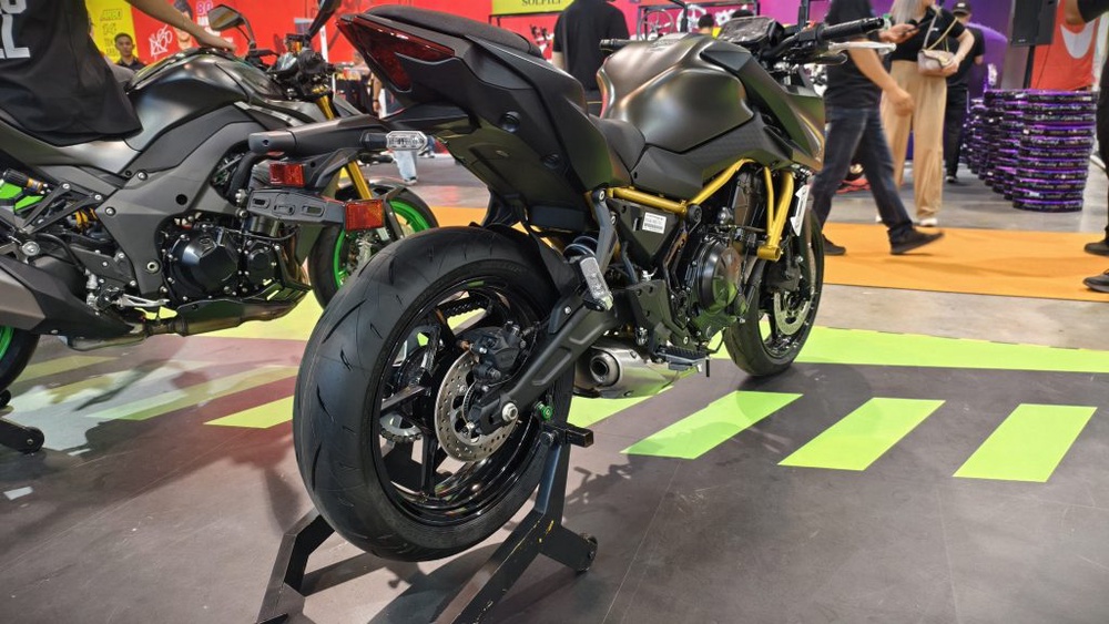 Image from: MODENAS Lancar Tiga Model Baharu Di Malaysia Bike Show 2026: Modenas Z650 S, Kawasaki Z1100 SE & Ninja ZX-10R