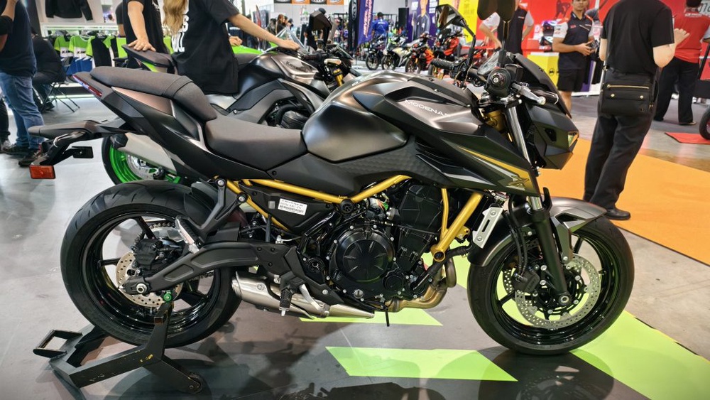 Image from: MODENAS Lancar Tiga Model Baharu Di Malaysia Bike Show 2026: Modenas Z650 S, Kawasaki Z1100 SE & Ninja ZX-10R