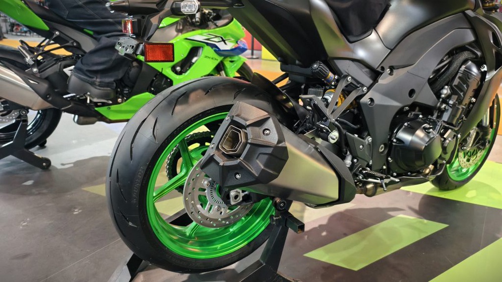 Image from: MODENAS Lancar Tiga Model Baharu Di Malaysia Bike Show 2026: Modenas Z650 S, Kawasaki Z1100 SE & Ninja ZX-10R