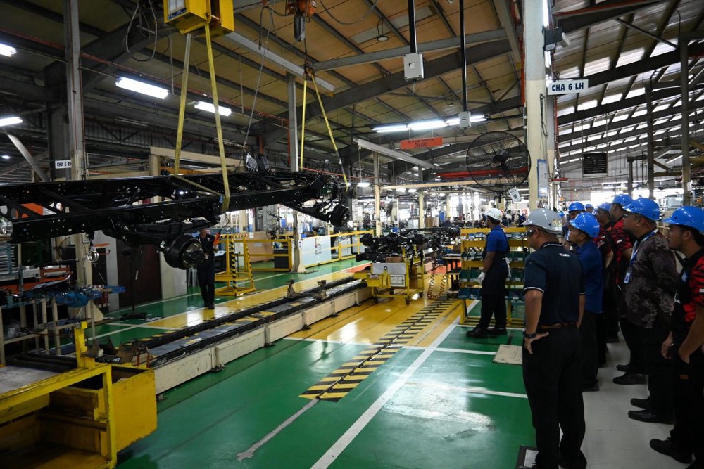 Image from: Isuzu HICOM Malaysia Sumbang 11 Trak Untuk Perkukuh Pendidikan TVET