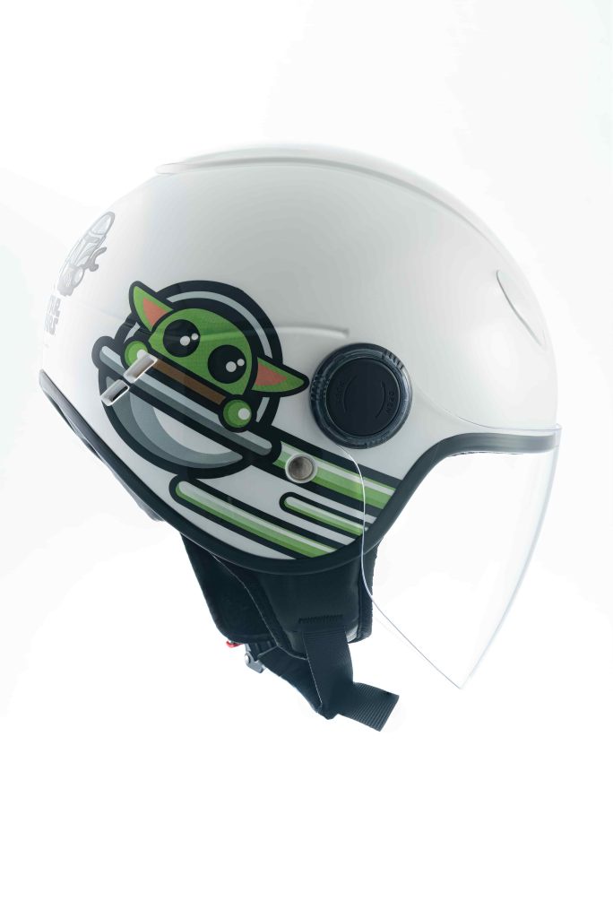 Image from: ARC Helmet Lancar XRS Star Wars Edition, Tampil Dengan Piawaian ECE 22.06