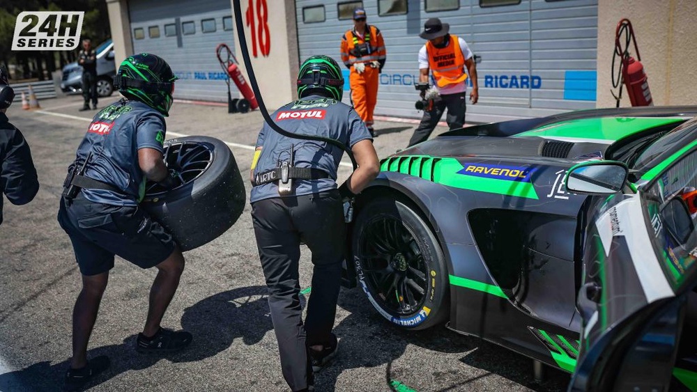 Image from: Viper Niza Racing Raih Tempat Ke-10 Keseluruhan di 12 Jam Paul Ricard, Kini Ketiga Dalam Kedudukan GT3-AM
