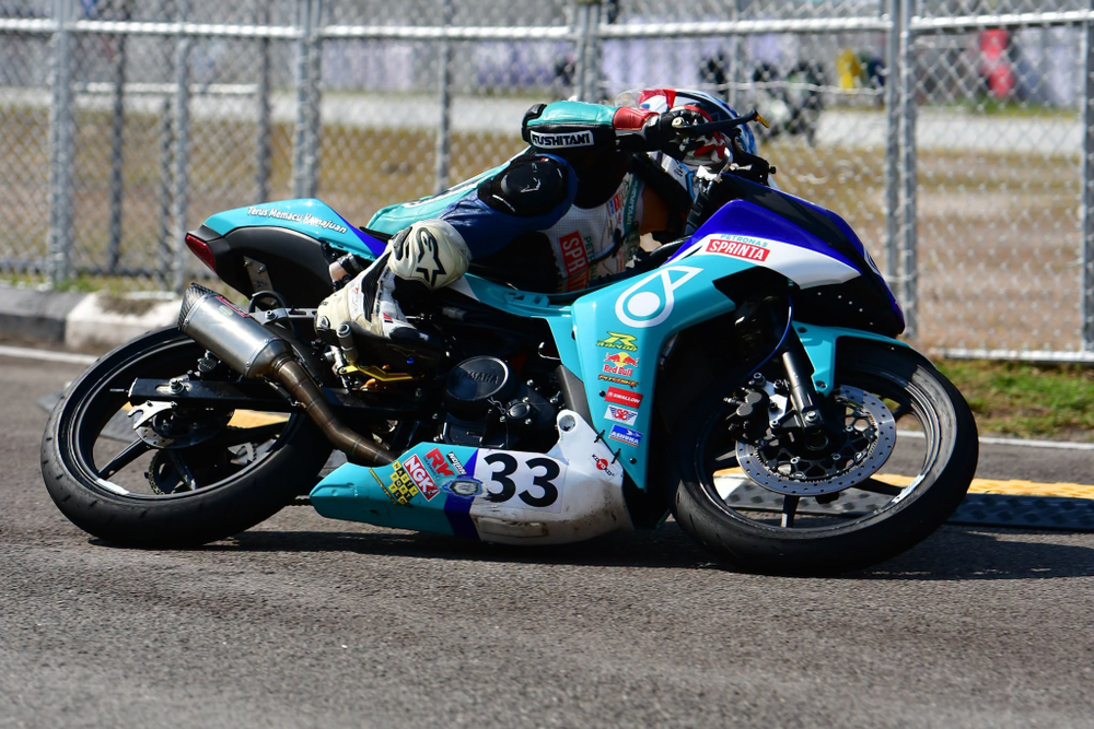 Image from: Farres Putra Raih Kemenangan Pertama CP150 Dalam Musim Rookie, Hadiah Bermakna Buat Yamaha dan CKJ Racing
