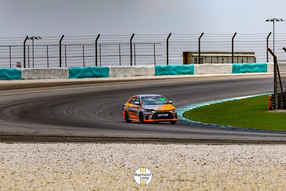 Image from: Unihub & DMW 1 Motorsport Team Pertaruh Loke Yin Yi Dalam TGR Malaysia Vios Challenge 2026