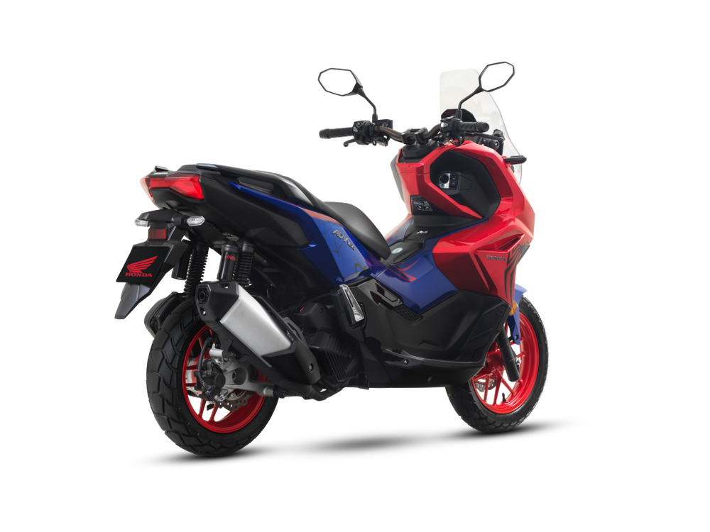 Image from: Boon Siew Honda Lancar Honda ADV160 Spider-Man Edition, Terhad 300 Unit Sahaja