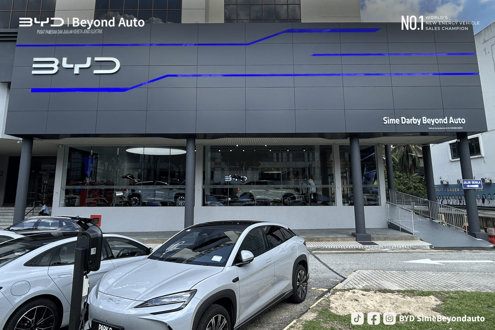 Image from: Sime Beyond Auto Rasmi Buka BYD Sri Petaling, Kukuhkan Status Kumpulan Pengedar BYD No.1 Malaysia