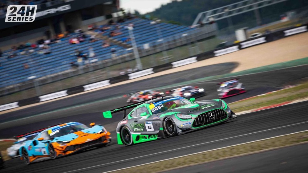 Image from: Viper Niza Racing Raih Podium Keseluruhan Pertama Di Michelin 12H Nürburgring