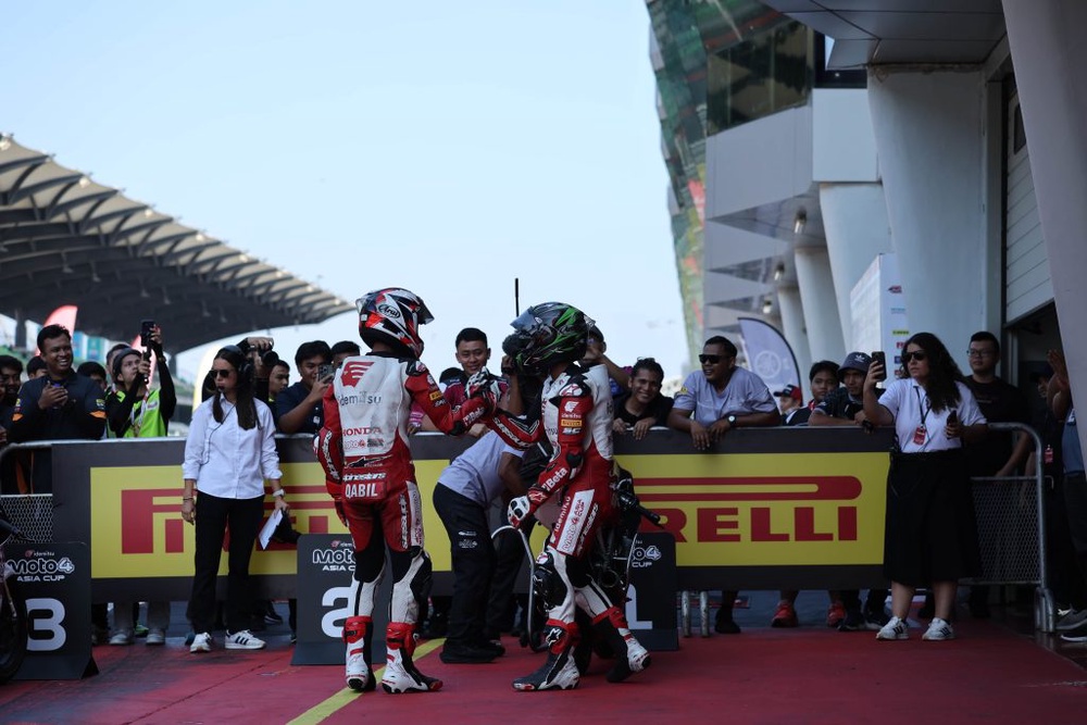Image from: Qayyim Razin Lengkapkan Kemenangan Berganda, Qabil Irfan Hadiahkan ‘Double Podium’ Buat Malaysia Di Sepang