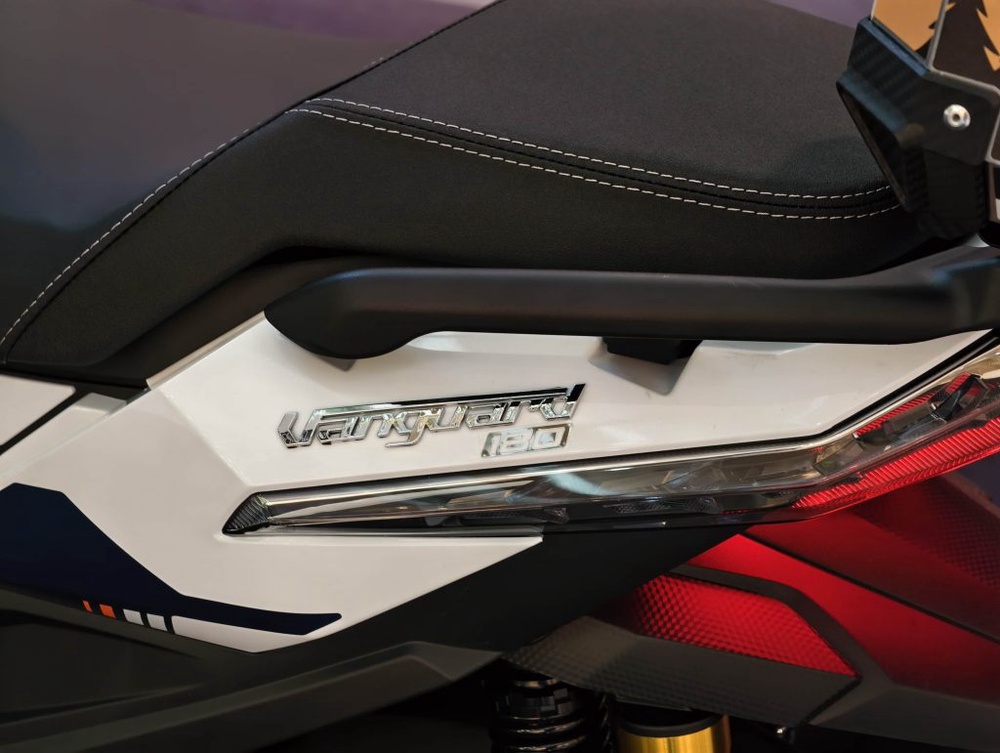 Image from: Aveta Vanguard 180 Rasmi Dilancarkan: Motosikal Adventure Touring Crossover (ATC) Ideal Untuk Penunggang Harian & Kembara!