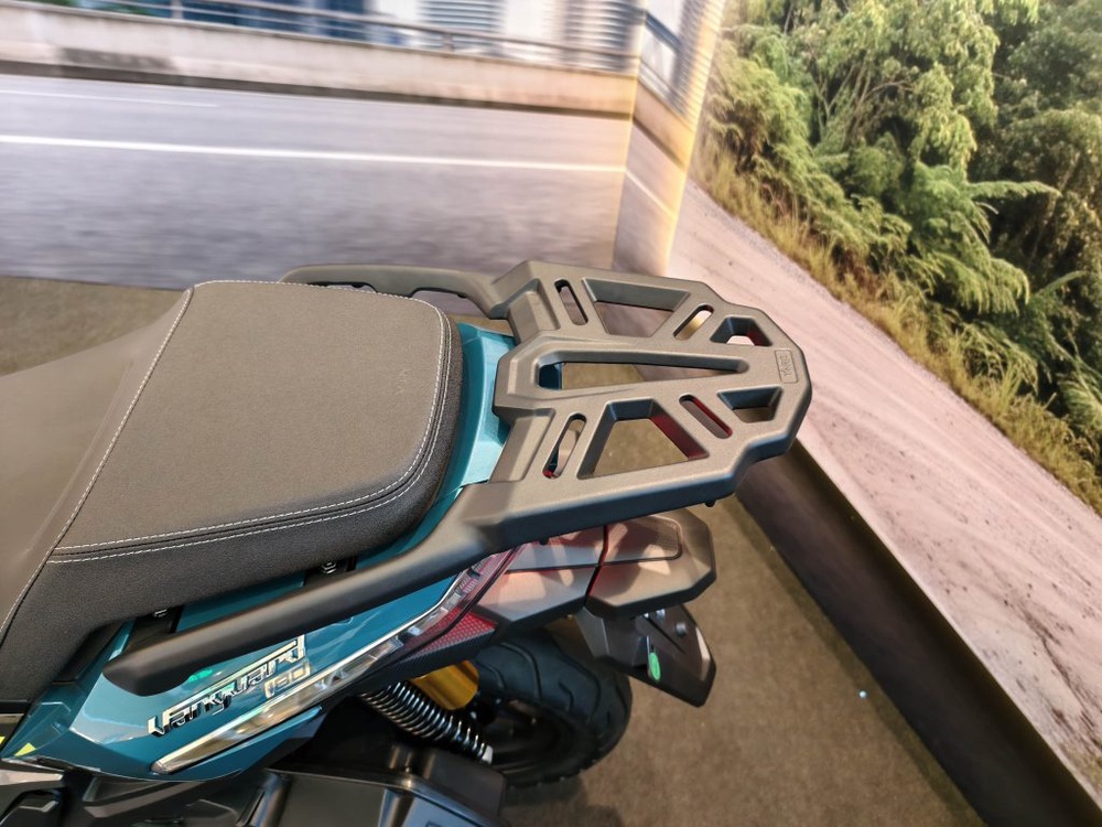 Image from: Aveta Vanguard 180 Rasmi Dilancarkan: Motosikal Adventure Touring Crossover (ATC) Ideal Untuk Penunggang Harian & Kembara!