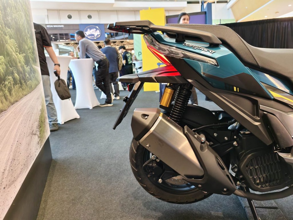 Image from: Aveta Vanguard 180 Rasmi Dilancarkan: Motosikal Adventure Touring Crossover (ATC) Ideal Untuk Penunggang Harian & Kembara!