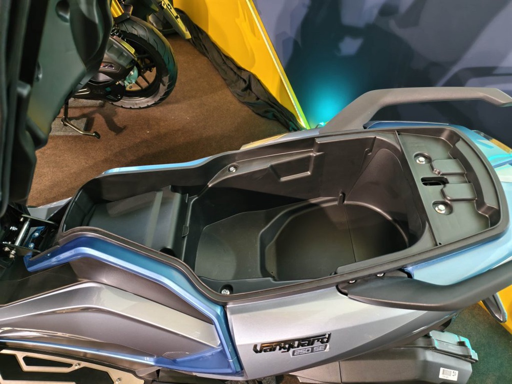 Image from: Eksklusif & Terhad 688 Unit Sahaja! Aveta Vanguard 250 Edisi Terhad Kini Hadir Untuk Pengumpul & Penggemar Kembara