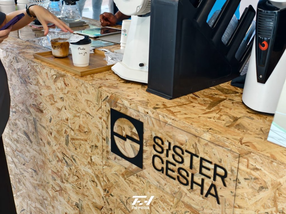 Image from: JACAR x SISTER GESHA COFFEE: Nikmati Kopi Premium Sambil Kereta Dijaga di Bandar Utama