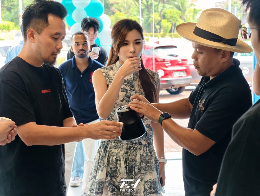 Image from: JACAR x SISTER GESHA COFFEE: Nikmati Kopi Premium Sambil Kereta Dijaga di Bandar Utama