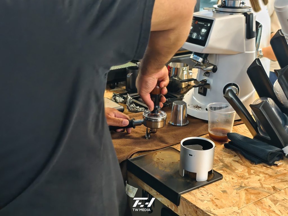 Image from: JACAR x SISTER GESHA COFFEE: Nikmati Kopi Premium Sambil Kereta Dijaga di Bandar Utama