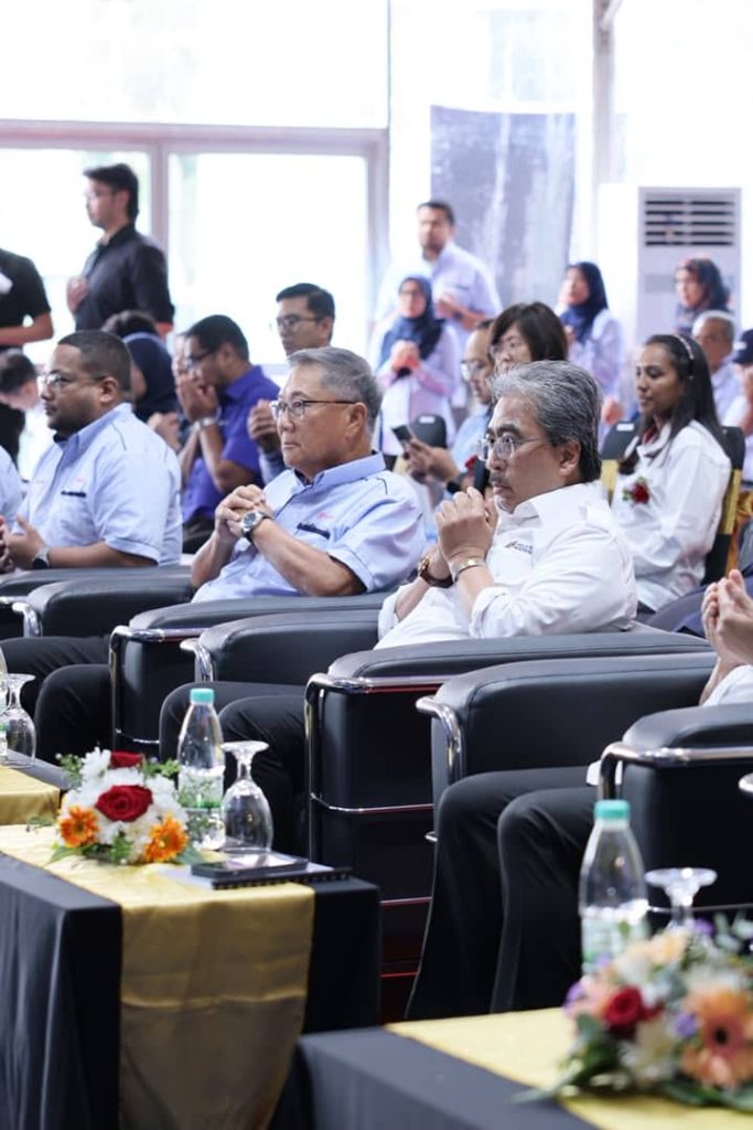 Image from: Inokom Labur RM300 Juta Buka Paint Shop 3, Kapasiti Pengecatan Kini Cecah 100,000 Badan Kenderaan Setahun