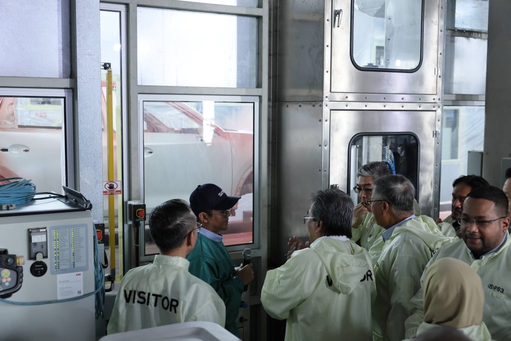 Image from: Inokom Labur RM300 Juta Buka Paint Shop 3, Kapasiti Pengecatan Kini Cecah 100,000 Badan Kenderaan Setahun