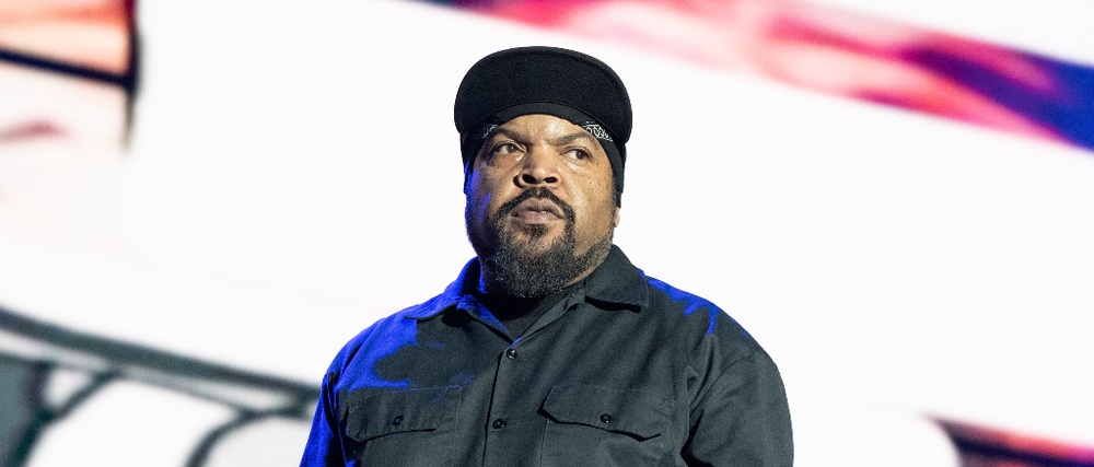 Ice Cube Clapped Back At A Troll Over ‘Clickbait’ Comments About Him ...