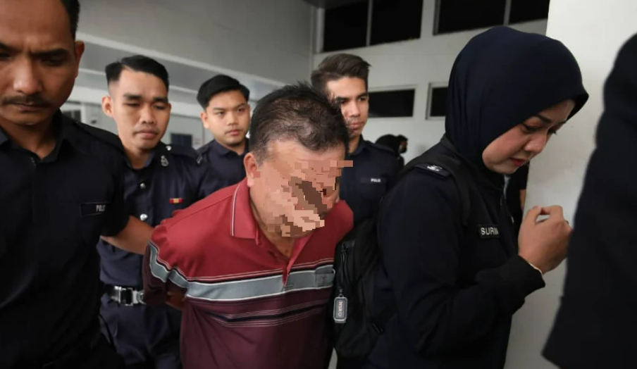 Image from: 3 shot in Kota Tinggi over alleged financial dispute; 71yo suspect later seen calmly drinking coffee before arrest