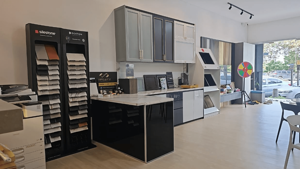 Open Kitchen, Closed Kitchen, Kitchen Renovation, small kitchen cabinet johor. ampquartz showroom johor