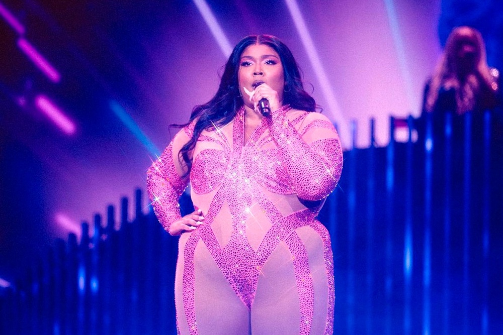 Former Dancers Accuse Lizzo Of Harassment And Weight Shaming