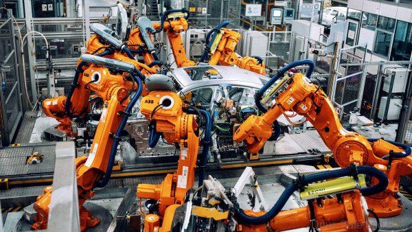 Image from: BMW To Cut 20% Of Senior Management Roles By Mid-2027