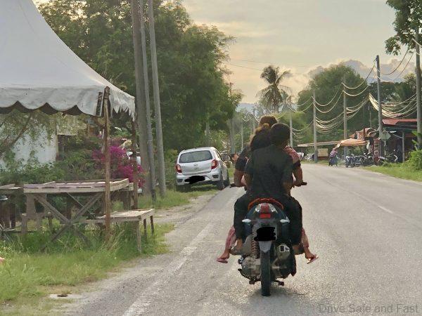 Image from: Why Is There Weekday Traffic Congestion on Federal Highway 