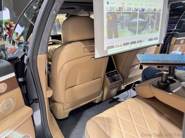Image from: Huawei Stelato S9T Is A Technology Filled Luxury Vehicle