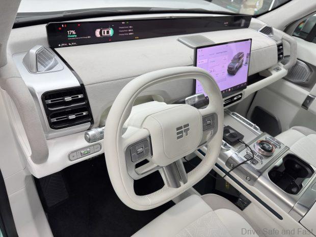 Image from: JETOUR G700 Luxury SUV With Supercar Acceleration