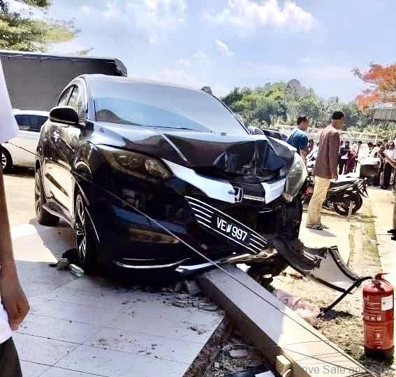 Image from: 13 Year Old Hit By A SUV Outside Of Mosque Dies