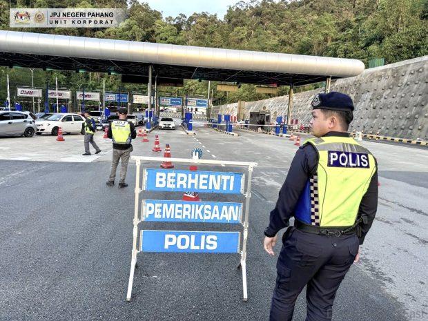 Image from: JPJ & POLICE & AADK LOCK DOWN CAR RACERS IN GENTING HIGHLANDS