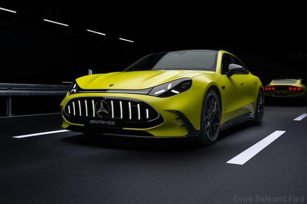 Das neue Mercedes-AMG GT 63 4-Türer Coupé, 2026.Mercedes-AMG GT 63 4-Türer Coupé | Energieverbrauch kombiniert 21,0-17,9 kWh/100 km | CO2 Emissionen kombiniert 0 g/km | CO2-Klasse: A The all-new Mercedes-AMG GT 63 4-Door Coupé, 2026.Mercedes‑AMG GT 63 4-Door Coupé | combined energy consumption 21.0-17.9 kWh/100 km | combined CO2 emissions 0 g/km | CO2 class: A