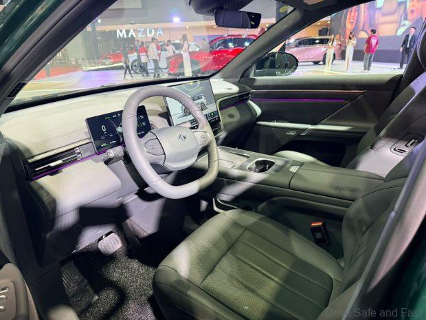 Image from: Dongfeng Malaysia Previews Voyah Dream, M Hero II & 008 at KLIMS 2026