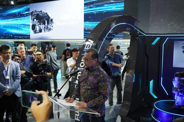 Image from: KLIMS 2026: Proton Previews 1.5L 4-Cylinder Hybrid Motor & X50 Sport Edition