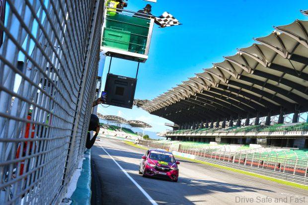 Image from: Privateer Luke Netto And Mark Darwin Take MT1600 Podium