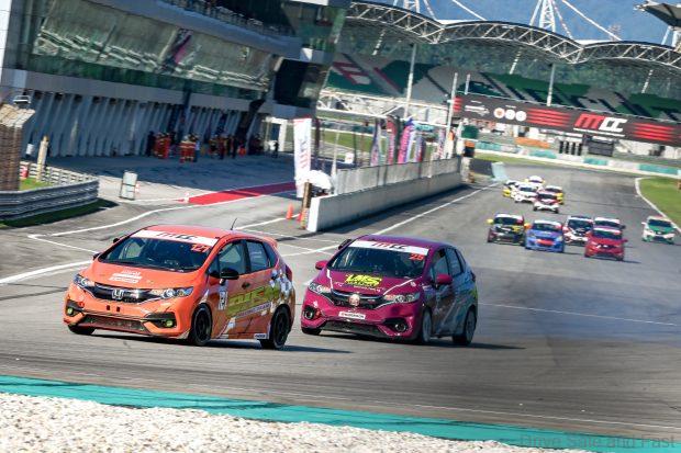 Image from: Privateer Luke Netto And Mark Darwin Take MT1600 Podium