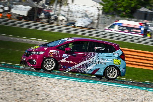 Image from: Privateer Luke Netto And Mark Darwin Take MT1600 Podium