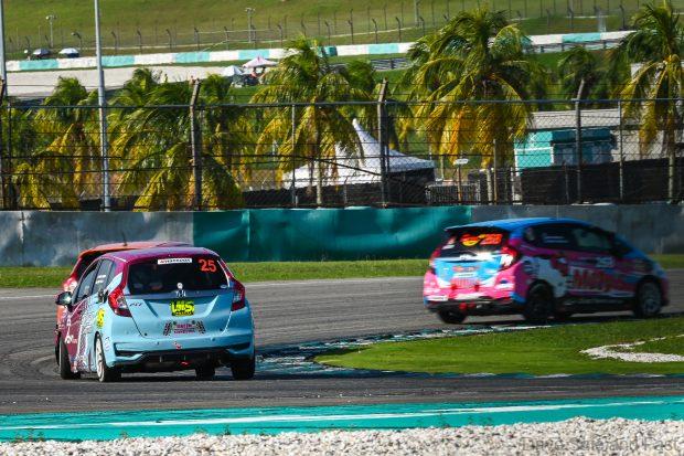 Image from: Privateer Luke Netto And Mark Darwin Take MT1600 Podium
