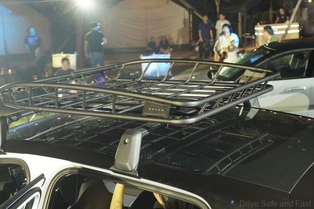 volvo ex30 cross country roof basket