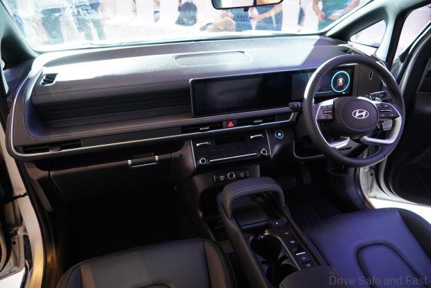Image from: Hyundai Stargazer Launched In Malaysia From RM99,800 With 3 Variants Available