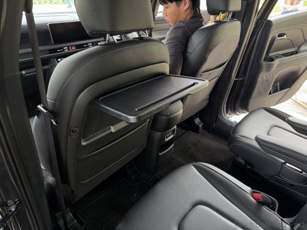 hyundai stargazer x interior