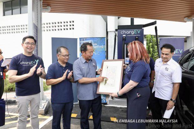 180kW DC Fast Charging Station at R&R Awan Besar