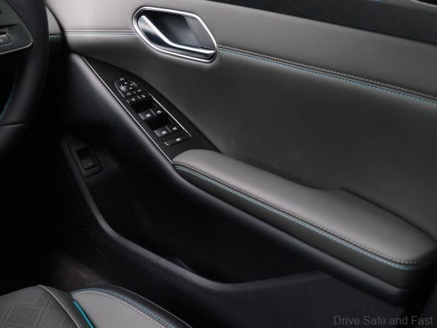 Image from: BYD Seal 6 Is Still The Electric Sedan To Beat